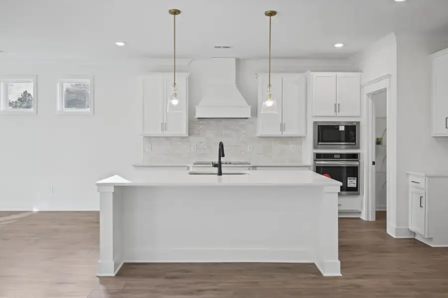 *Photo of example home. Selections & finishes may vary.