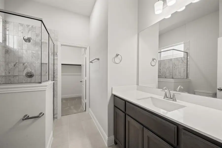 967 Reeves- Bathroom-1 967 Reeves- Bathroom-1