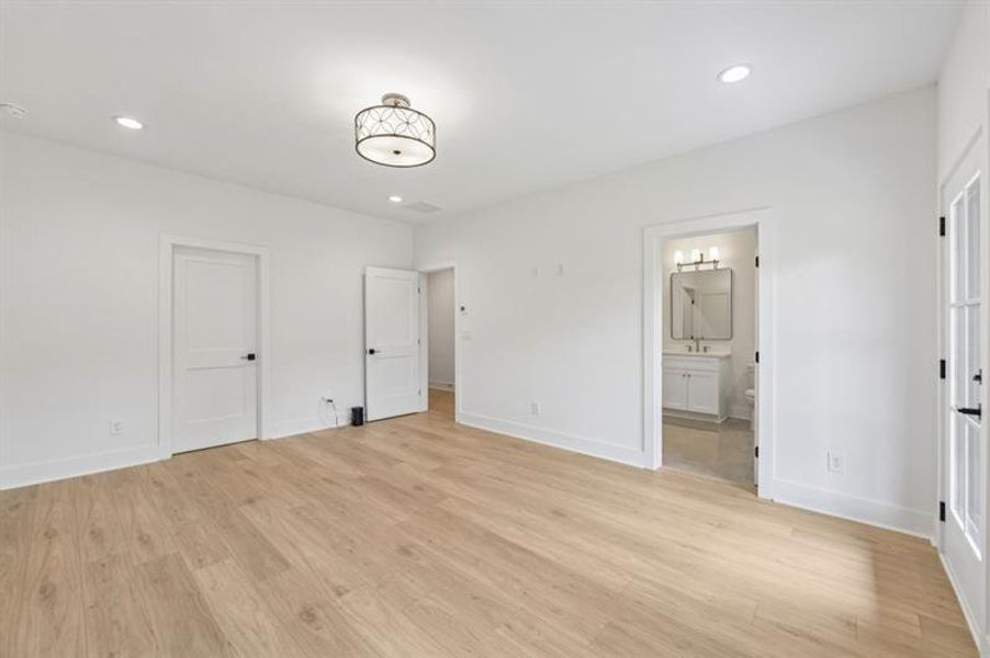 Spacious, unfurnished interior of a new home in Skyview On Broad, Sugar Hill (Image 23).