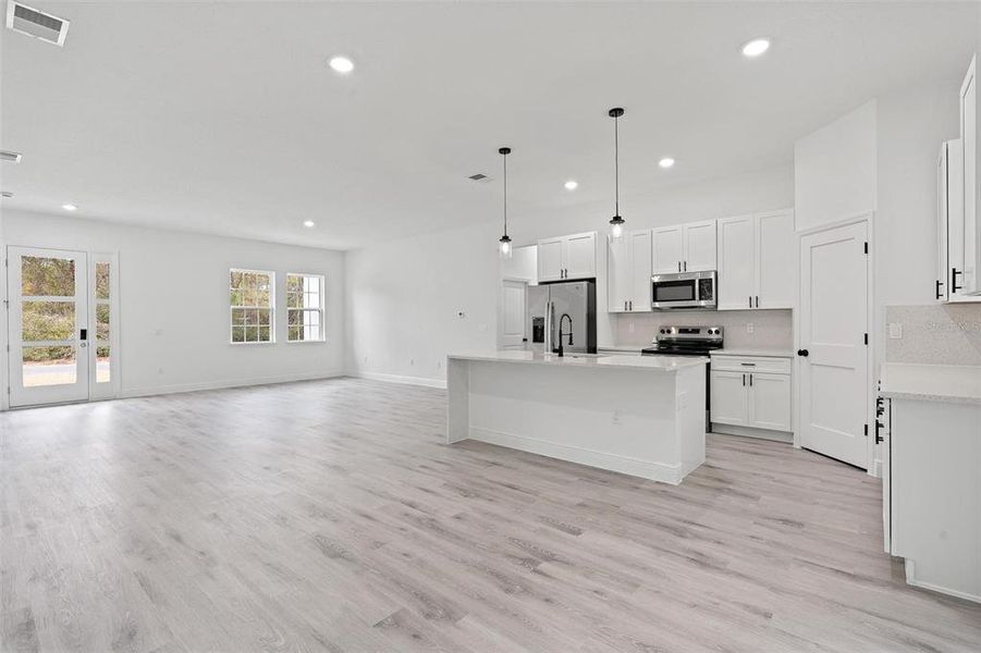 Furnished interior view inside a new home in , Ocala (Image 10).