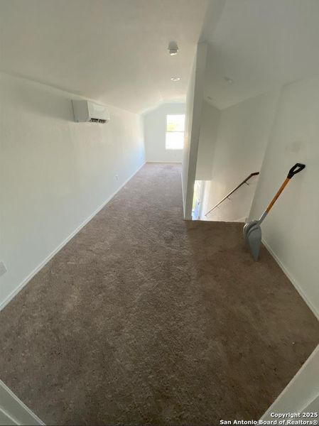 Spacious, unfurnished interior of a new home in Elm Trails, San Antonio (Image 7). Spacious, unfurnished interior of a new home in Elm Trails, San Antonio (Image 7).