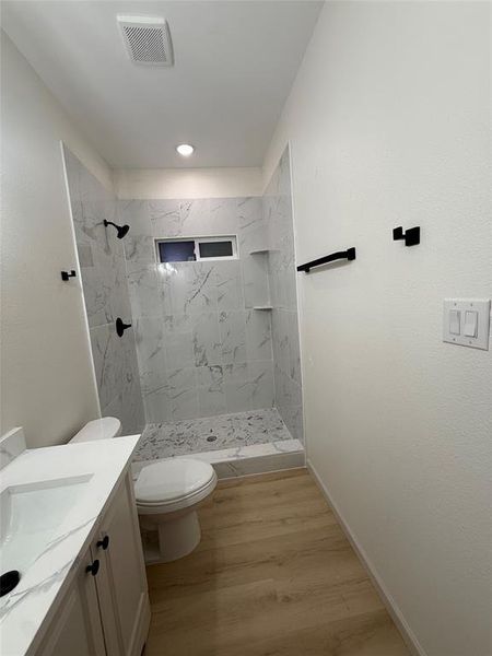 Furnished interior view inside a new home in , Fort Worth (Image 9).