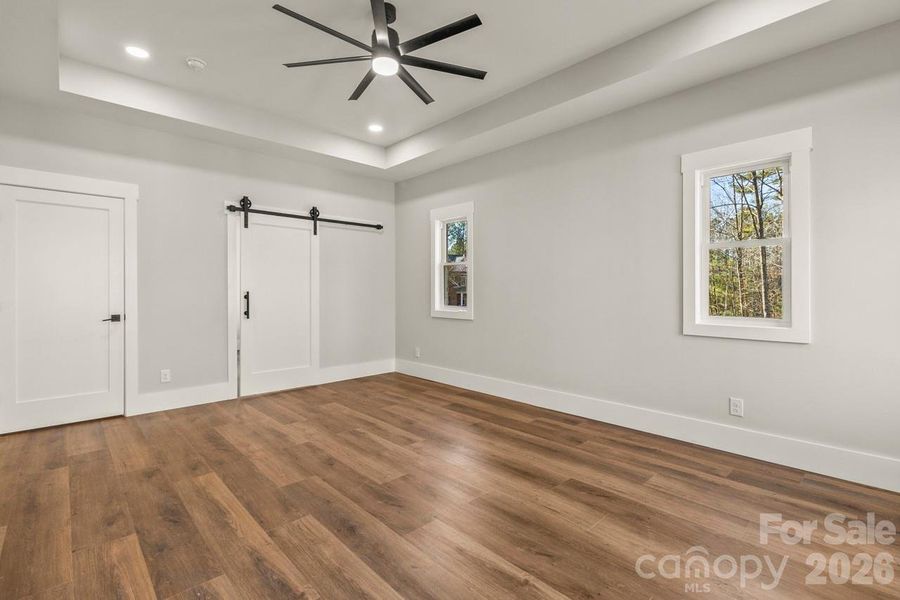 Spacious, unfurnished interior of a new home in , Lincolnton (Image 32).