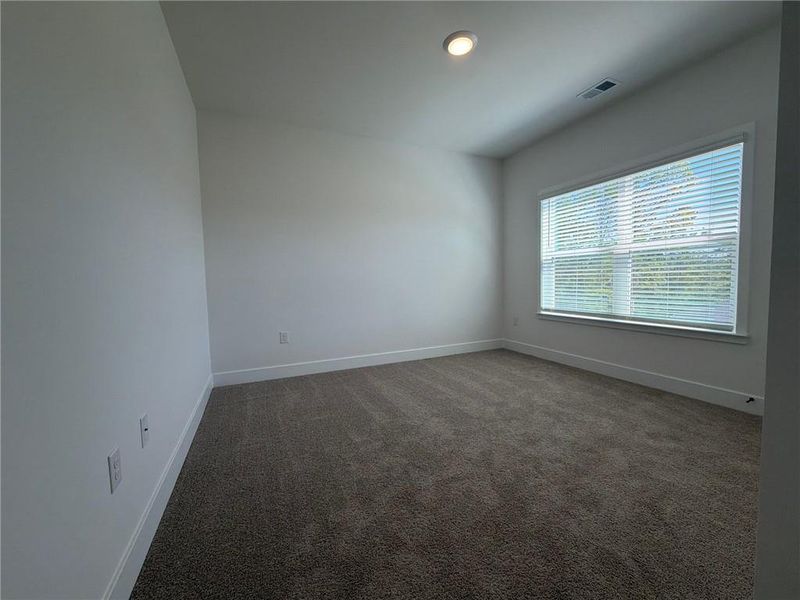 Spacious, unfurnished interior of a new home in Tuscany Hills, Douglasville (Image 52).