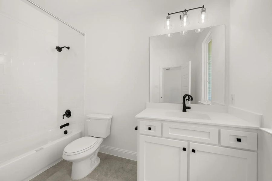 Montclaire C Bathroom 3