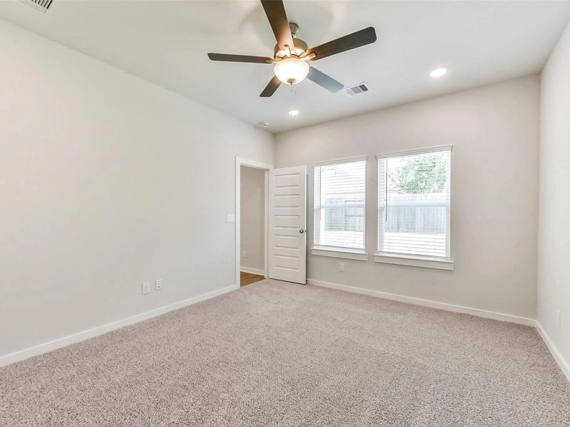 Spacious, unfurnished interior of a new home in Windmill Estates, Magnolia (Image 37).