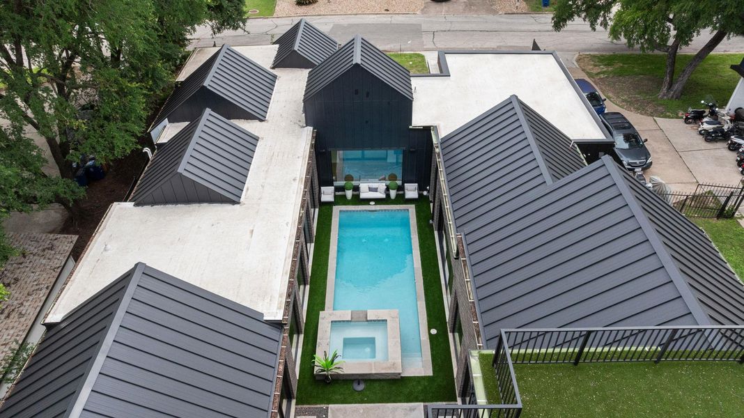 Community amenities in , Austin (Image 37).