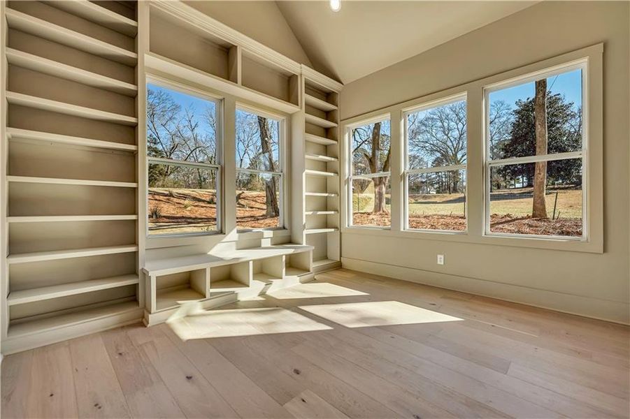 Spacious, unfurnished interior of a new home in , Athens (Image 37).