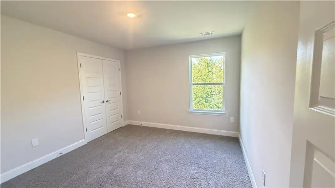 Spacious, unfurnished interior of a new home in Habersham Meadows, Demorest (Image 36).