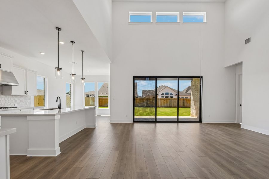 Spacious, unfurnished interior of a new home in Santa Rita Ranch, Liberty Hill (Image 20). Spacious, unfurnished interior of a new home in Santa Rita Ranch, Liberty Hill (Image 20).