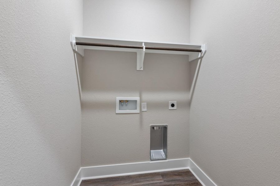 Spacious, unfurnished interior of a new home in , College Station (Image 22).