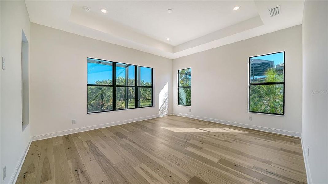 Spacious, unfurnished interior of a new home in , Venice (Image 15). Spacious, unfurnished interior of a new home in , Venice (Image 15).