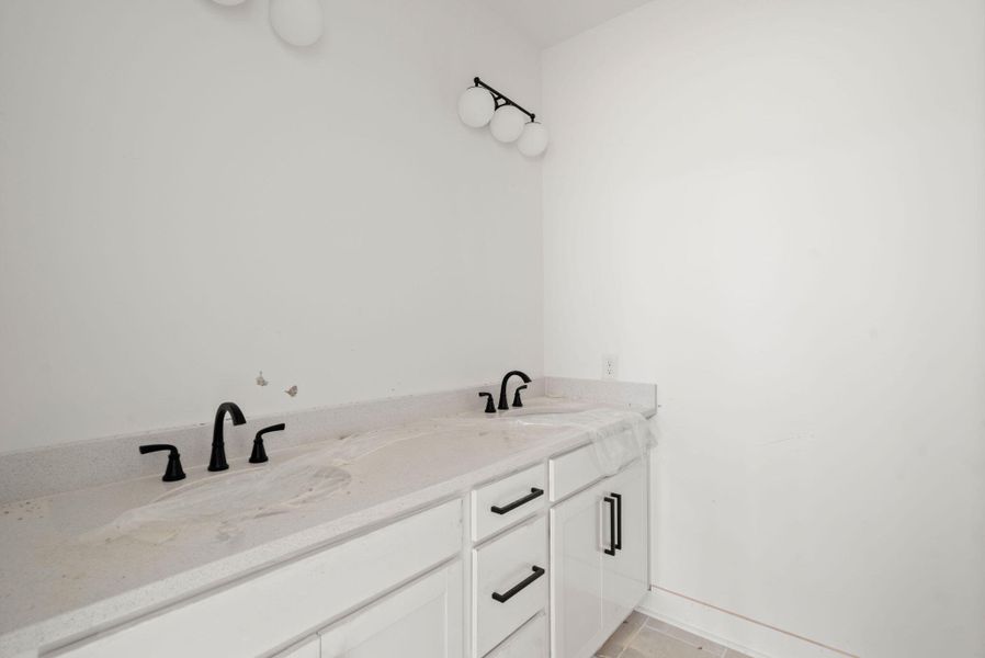 Image 40 of a home in .