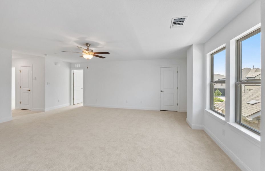 Spacious, unfurnished interior of a new home in Saddleback at Santa Rita Ranch, Liberty Hill (Image 7). Spacious, unfurnished interior of a new home in Saddleback at Santa Rita Ranch, Liberty Hill (Image 7).