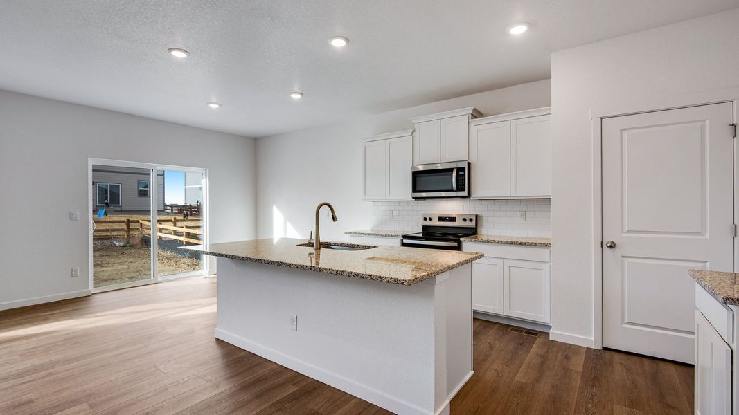 Furnished interior view inside a new home in Silver Peaks, Lochbuie (Image 6). Furnished interior view inside a new home in Silver Peaks, Lochbuie (Image 6).