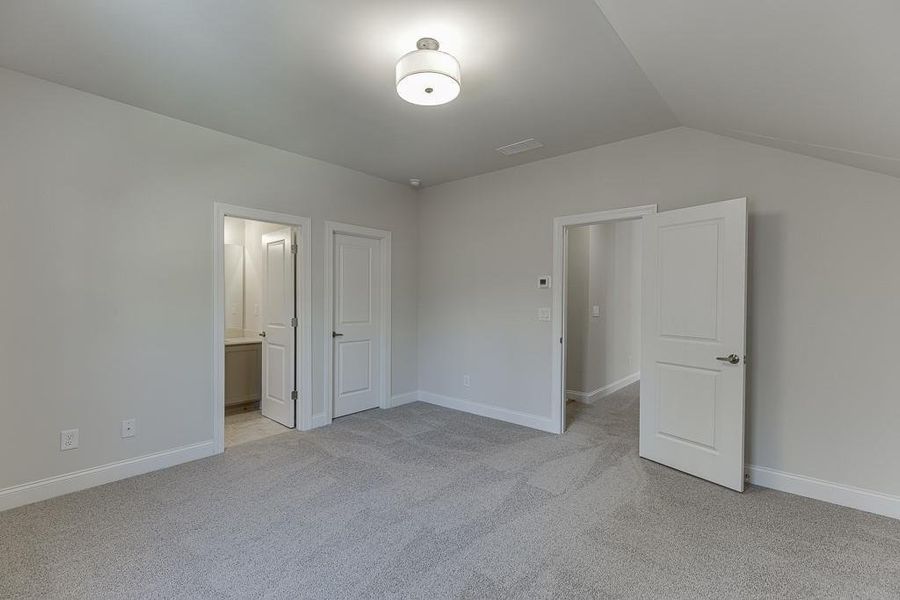 Spacious, unfurnished interior of a new home in , Buford (Image 29).