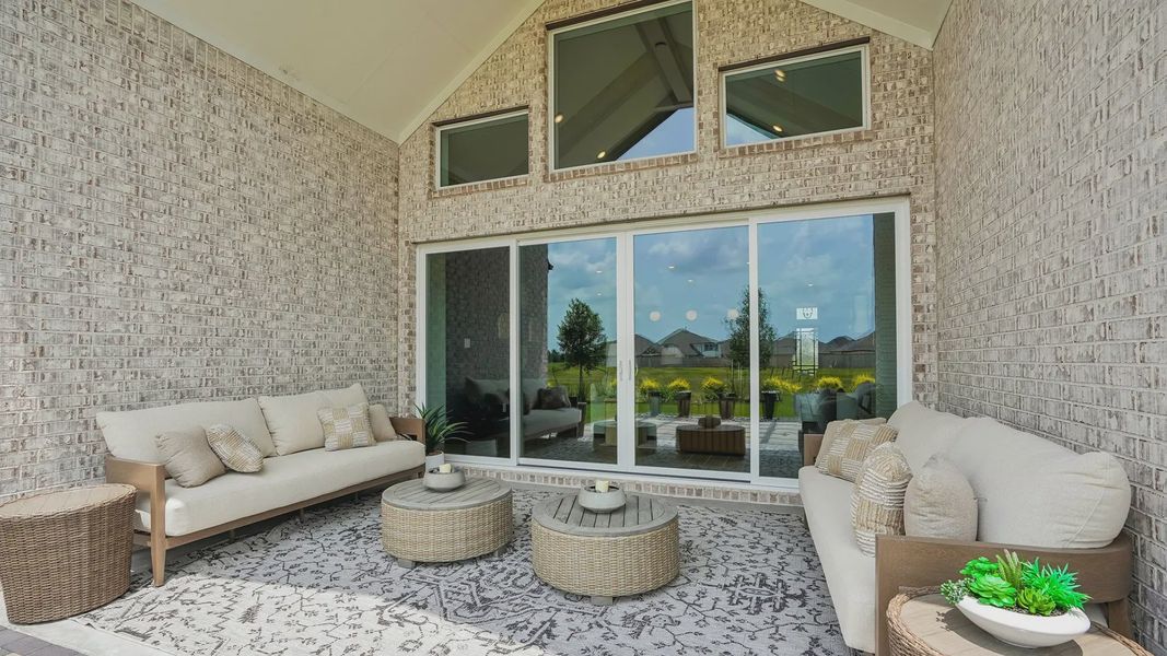 Representative exterior details of a home built from the Sydney by Chesmar Homes in Westland Ranch, League City (Image 4).