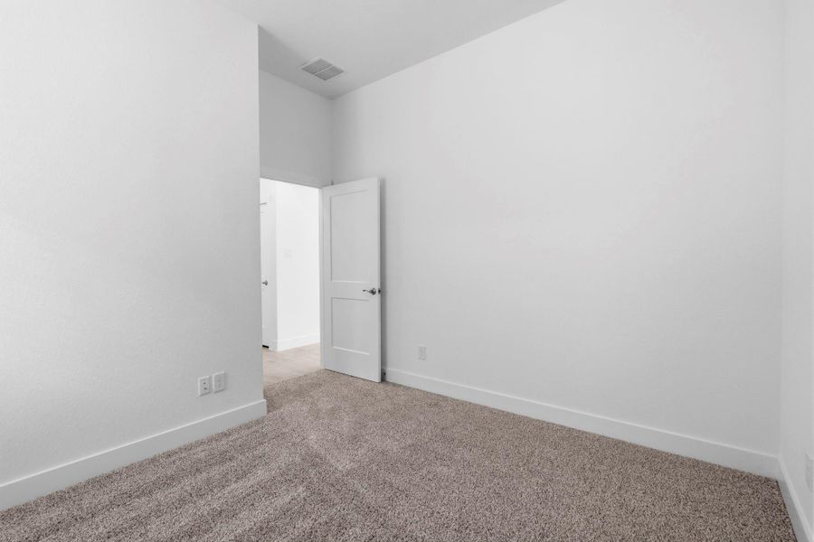 Spacious, unfurnished interior of a new home in Emory Glen, Magnolia (Image 29).