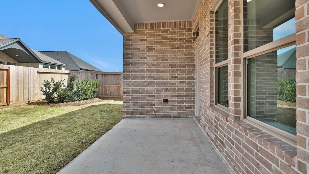 Exterior details and patio area of a home in Jordan Ranch, Fulshear (Image 3).