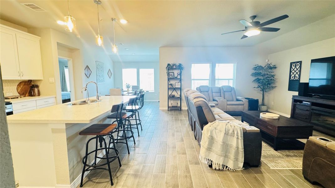 Furnished interior view inside a new home in Southwinds, Baytown (Image 10). Furnished interior view inside a new home in Southwinds, Baytown (Image 10).