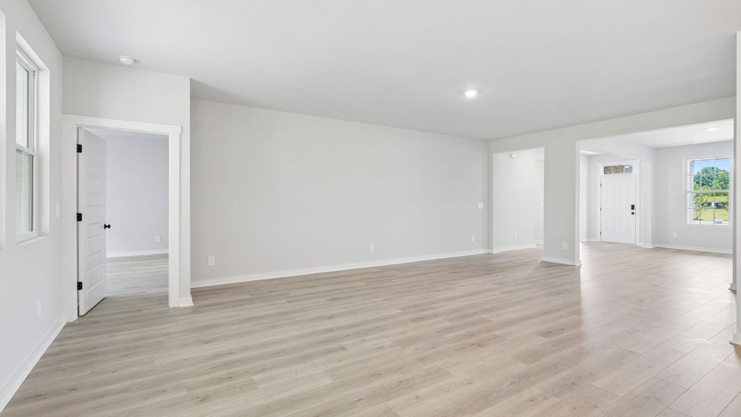Representative unfurnished interior of a home built from the Ansley by D.R. Horton in Harvest Point, Spring Hill (Image 53).