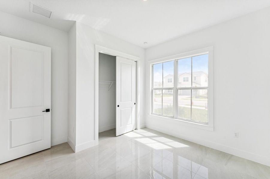 Spacious, unfurnished interior of a new home in , Stuart (Image 32).