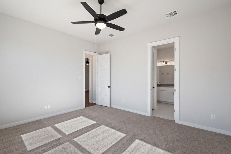 Spacious, unfurnished interior of a new home in Park Central, Georgetown (Image 31).