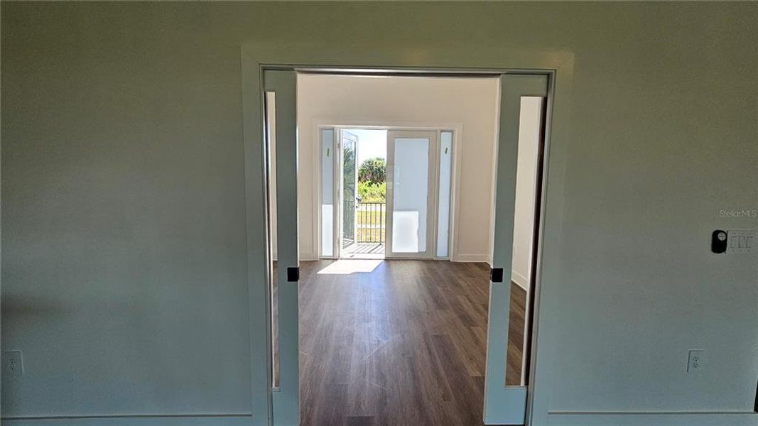 Spacious, unfurnished interior of a new home in , Port Charlotte (Image 23).