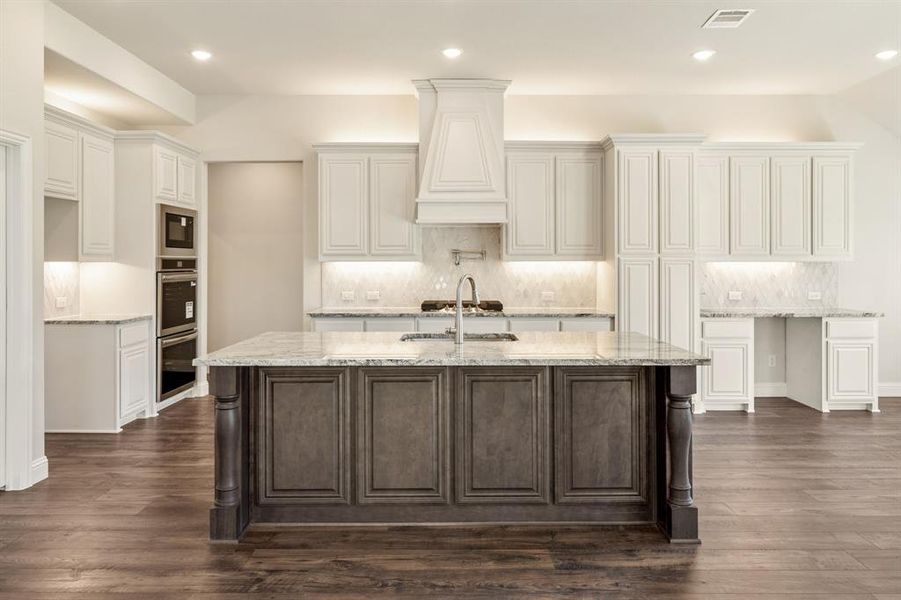 Furnished interior view inside a new home in Hampton Park, Glenn Heights (Image 19). Furnished interior view inside a new home in Hampton Park, Glenn Heights (Image 19).