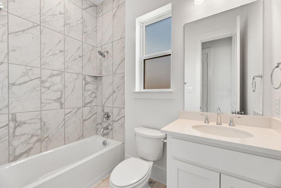 Furnished interior view inside a new home in Silverleaf Estates in Frisco, Frisco (Image 16).