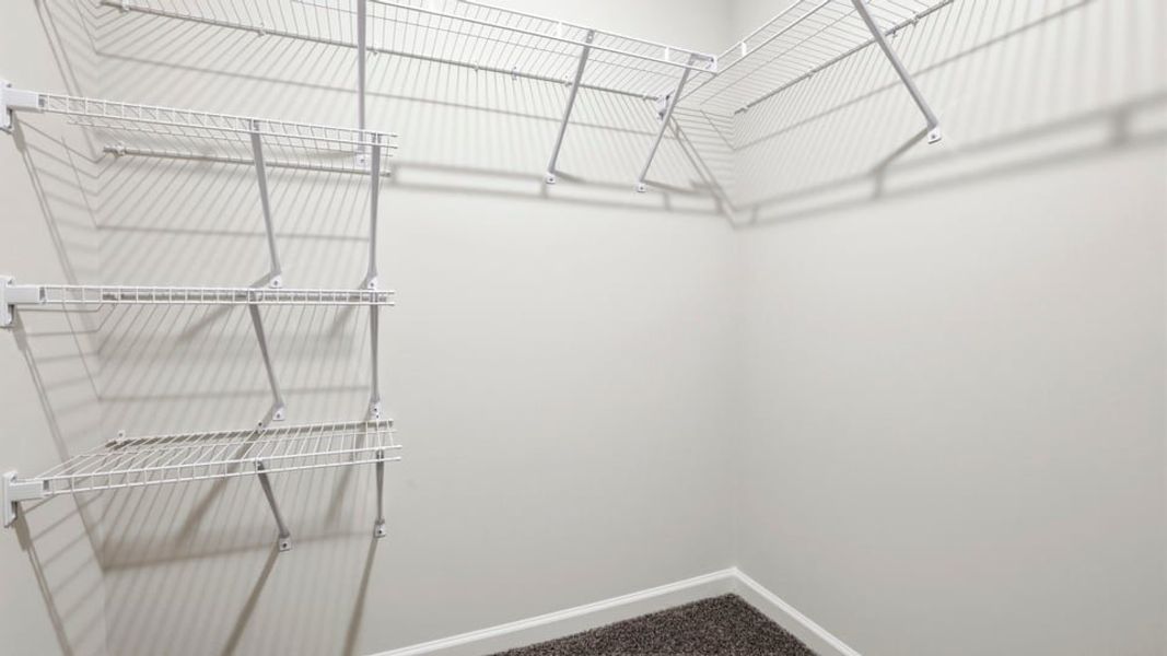Spacious, unfurnished interior of a new home in Cascade Point, Seneca (Image 25).