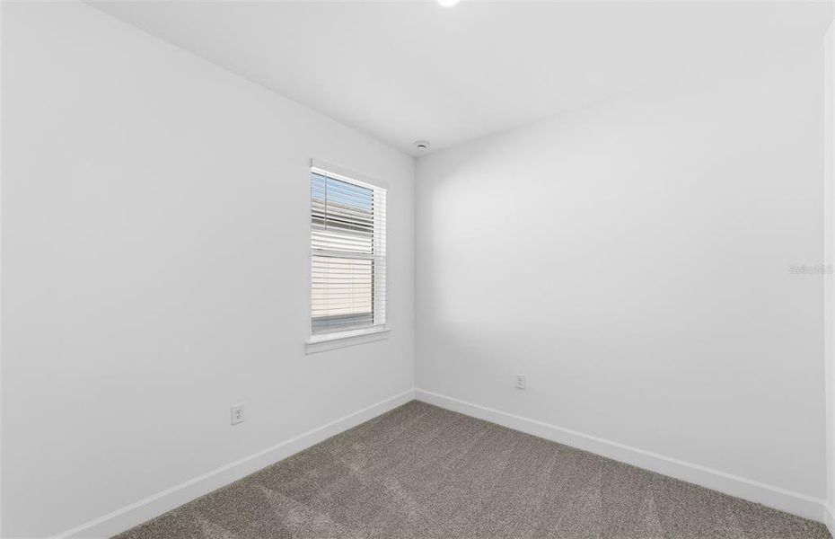 Spacious, unfurnished interior of a new home in Reagan Landing, Bradenton (Image 13).