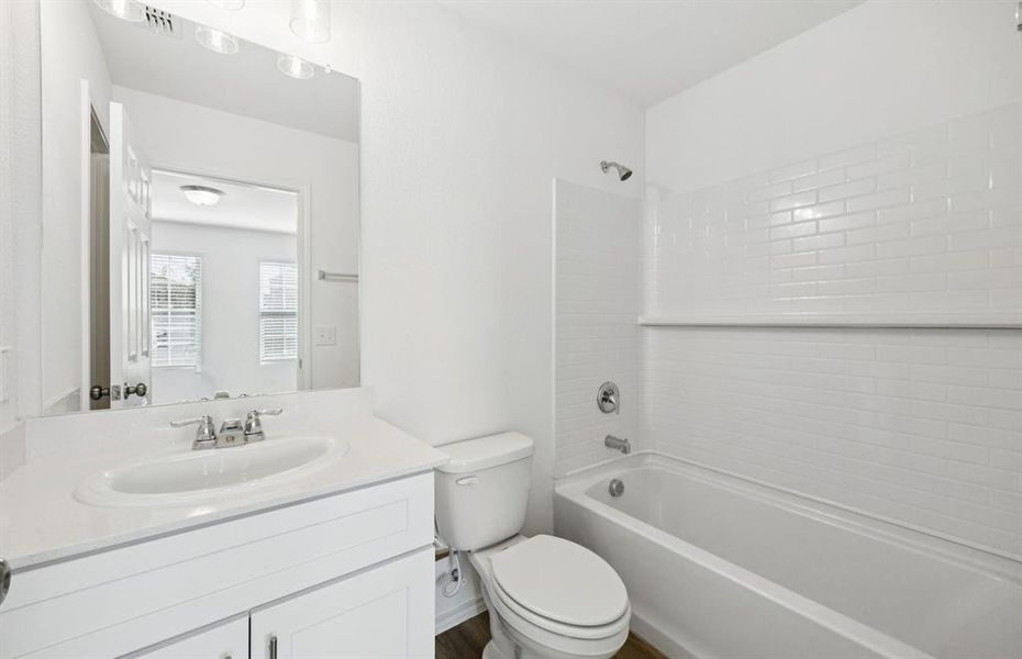 Spacious secondary bathroom with premium finishes Spacious secondary bathroom with premium finishes