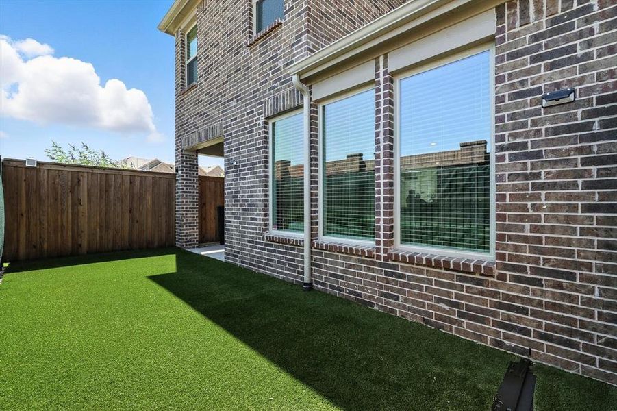 Exterior details and patio area of a home in , Anna (Image 23).