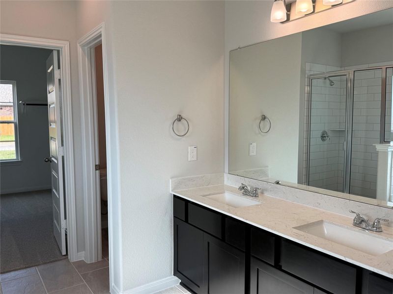 Furnished interior view inside a new home in Lexington Heights 50', Willis (Image 3).