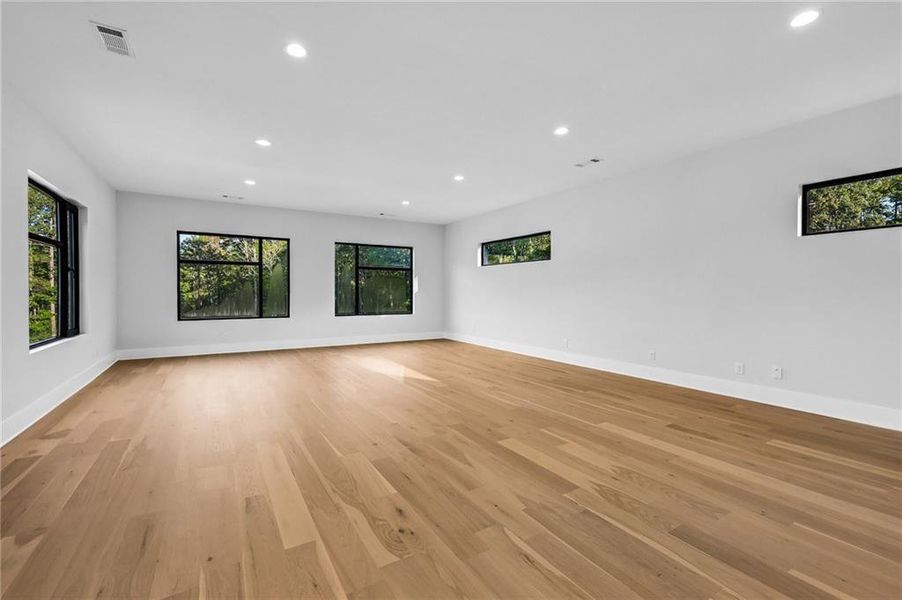 Spacious, unfurnished interior of a new home in , Hoschton (Image 27).