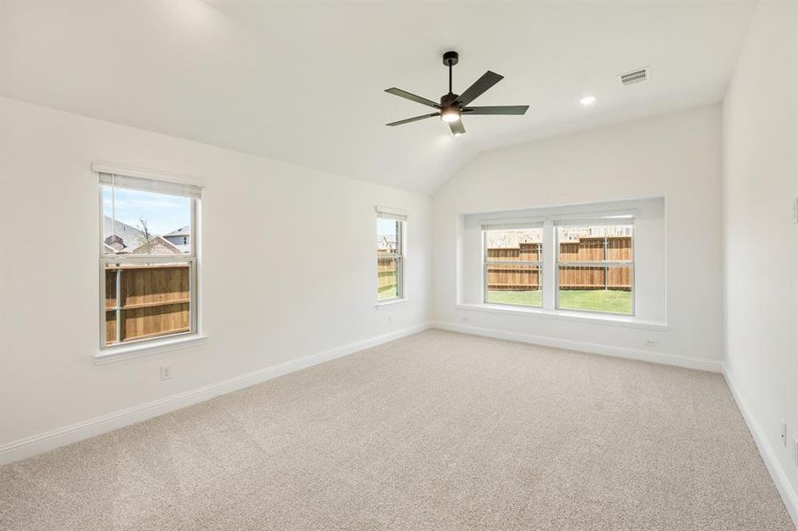 Spacious, unfurnished interior of a new home in Creekview Meadows, Pilot Point (Image 17). Spacious, unfurnished interior of a new home in Creekview Meadows, Pilot Point (Image 17).
