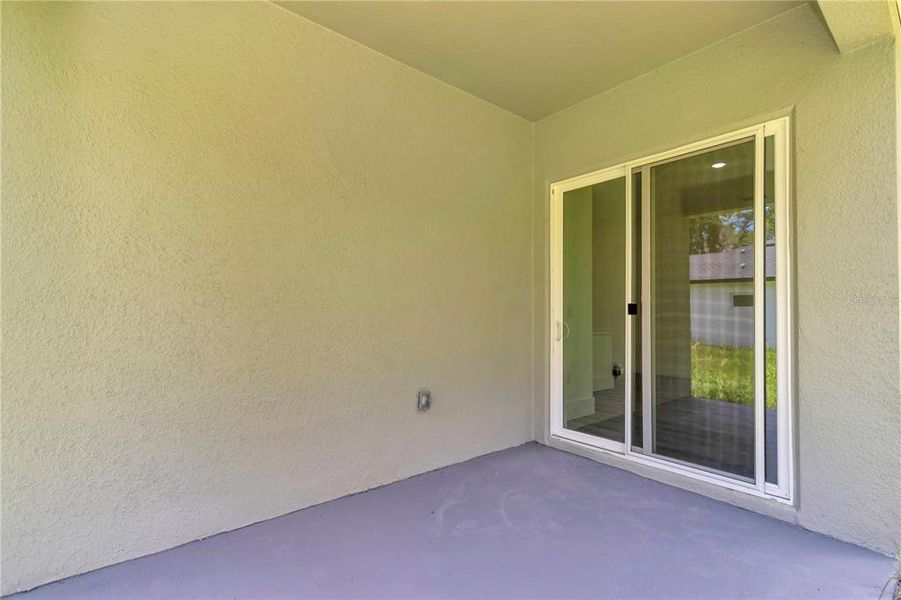 Exterior details and patio area of a home in , Dunnellon (Image 3). Exterior details and patio area of a home in , Dunnellon (Image 3).