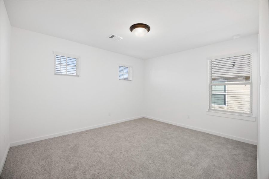 Spacious, unfurnished interior of a new home in Kendall Lakes, Alvin (Image 19). Spacious, unfurnished interior of a new home in Kendall Lakes, Alvin (Image 19).