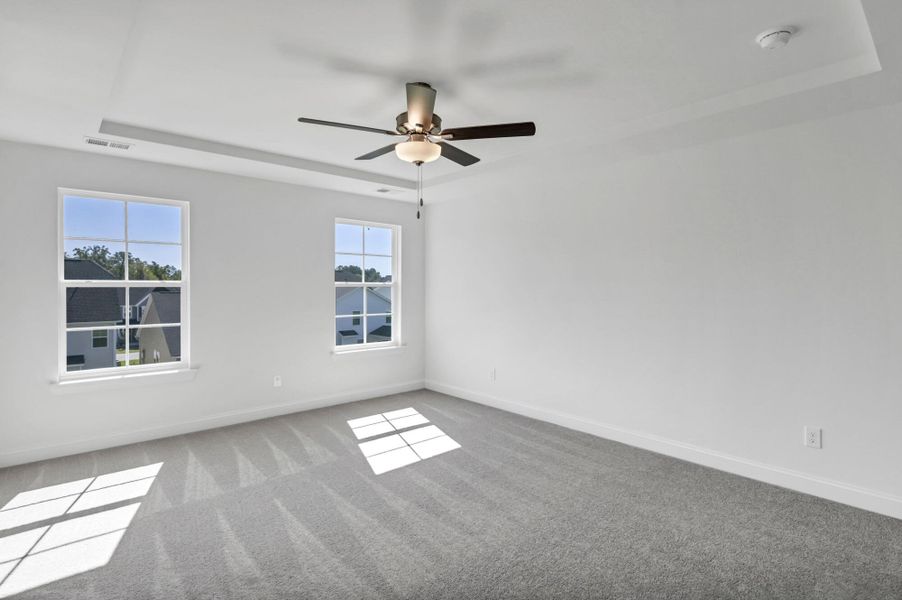 Spacious, unfurnished interior of a new home in Ashton Lakes, Lexington (Image 38).