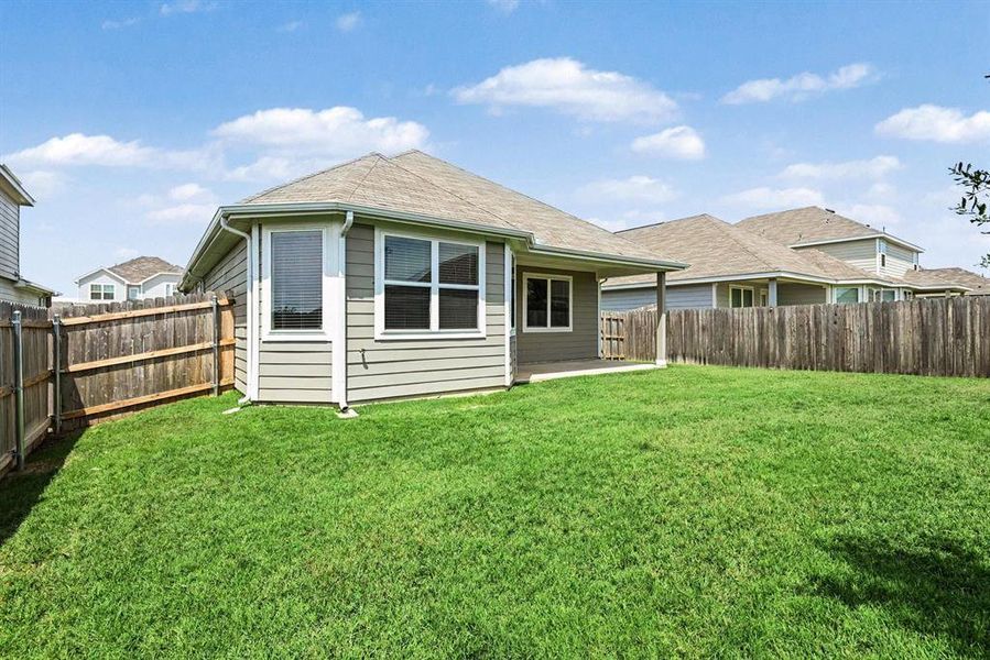 Exterior details and patio area of a home in , Fort Worth (Image 18).