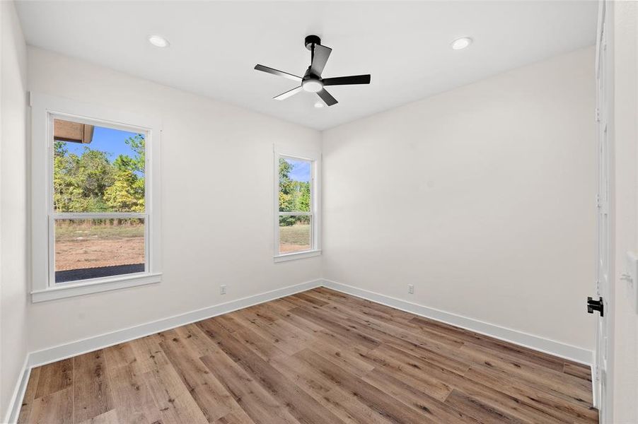 Spacious, unfurnished interior of a new home in , Alba (Image 18).
