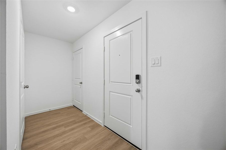 Spacious, unfurnished interior of a new home in Legacy Village, Houston (Image 19). Spacious, unfurnished interior of a new home in Legacy Village, Houston (Image 19).