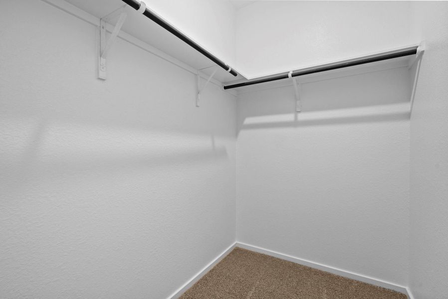 Spacious, unfurnished interior of a new home in Creekhaven, Rosharon (Image 17).