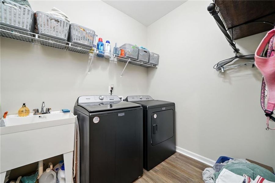 Furnished interior view inside a new home in , Waleska (Image 18).