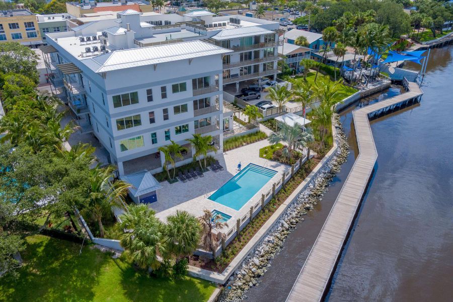 41 SW Seminole Street 305 32