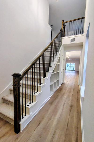 Spacious, unfurnished interior of a new home in Wolf Ranch, Georgetown (Image 15).