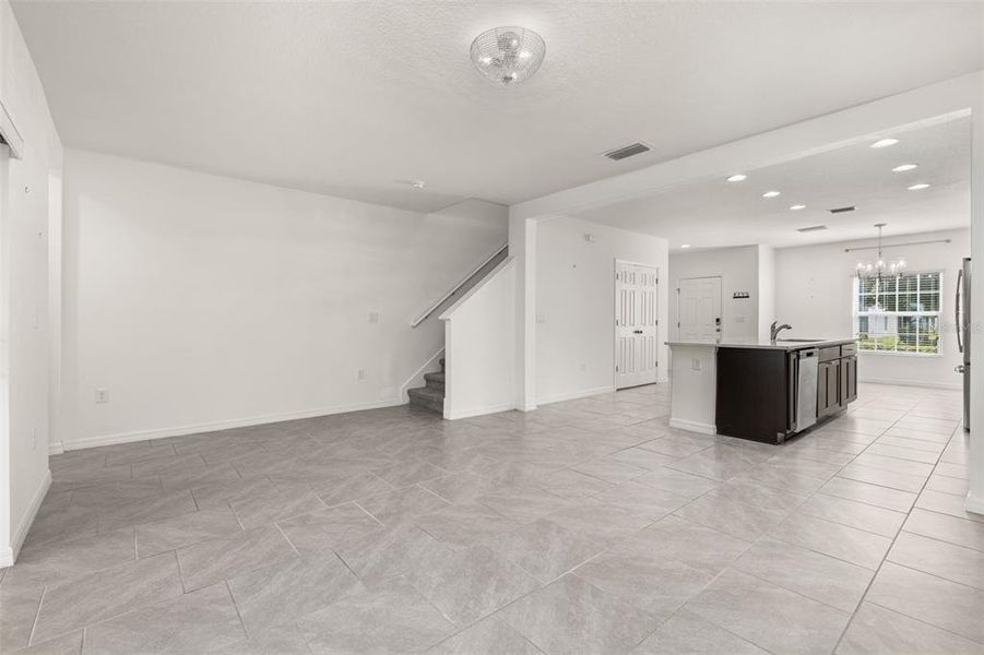 Spacious, unfurnished interior of a new home in , Davenport (Image 35).