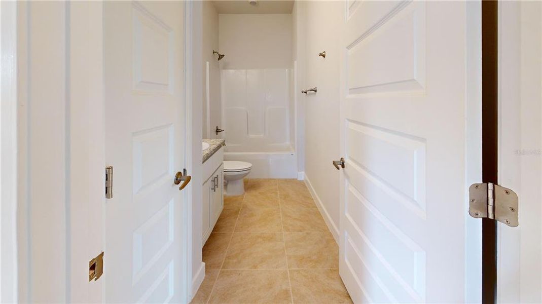 Image 25 of a home in Rolling Hills.