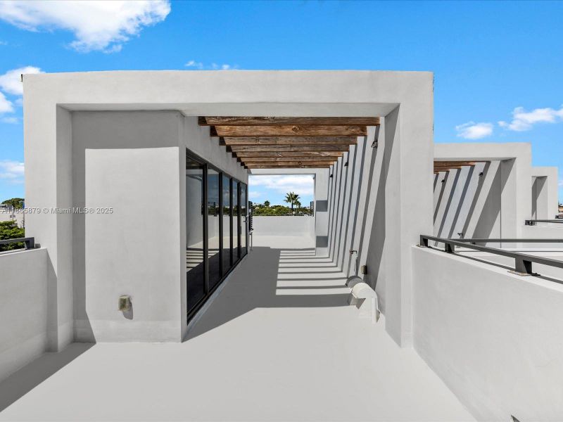 Image 38 of a home in . Image 38 of a home in .